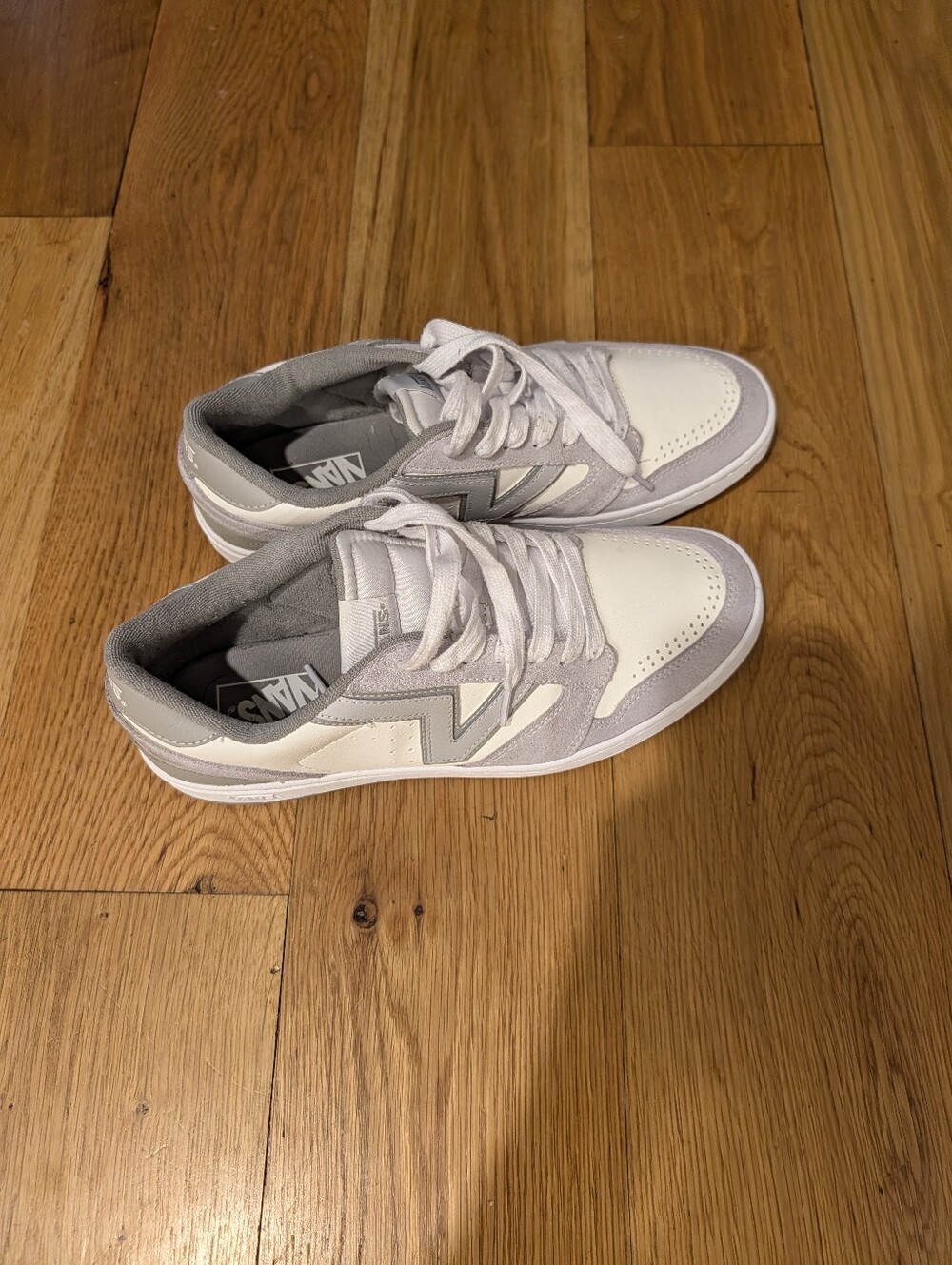 Vans Mens Size 11 - Picture 2 of 5